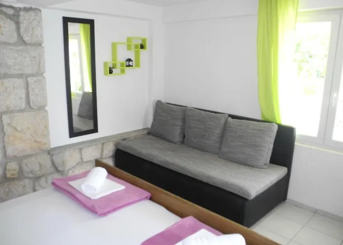 Studio-appartement 70m Vom Entfernt By Interhome Dramalj