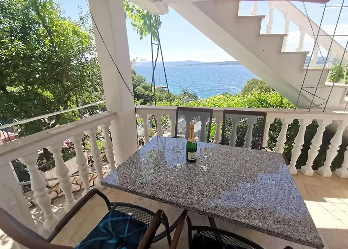 Appartement Studio-appartement 70m Vom Entfernt By Interhome